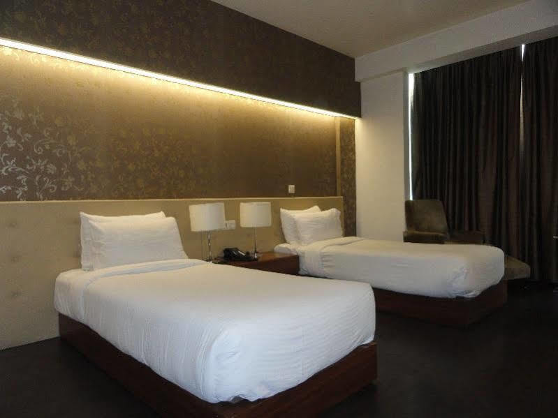 Fabhotel Prime Sage New Delhi Exterior foto